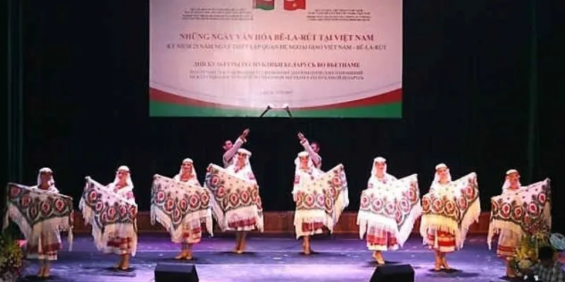 Sự kết hợp độc đáo từ DucaShow